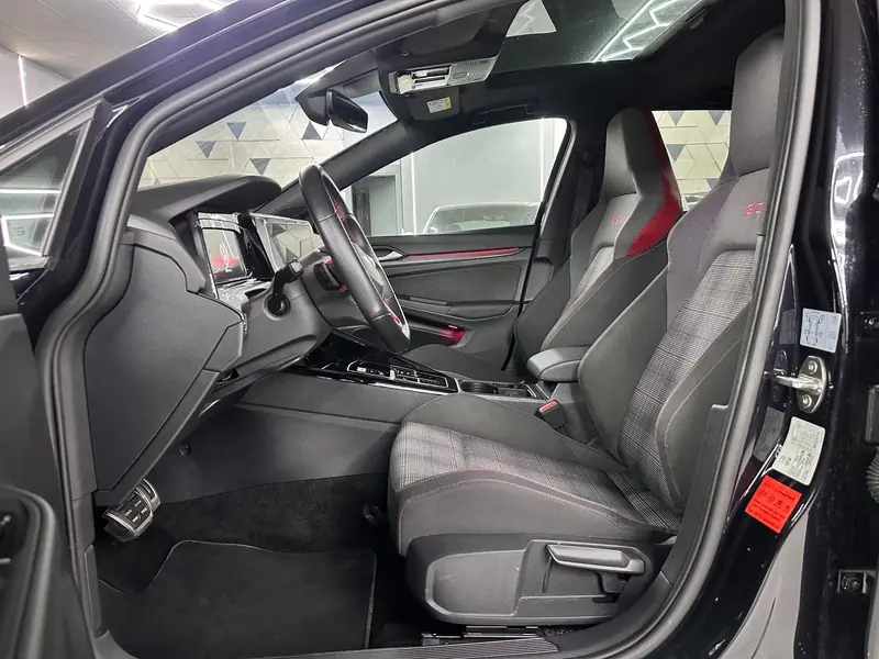 Volkswagen Golf GTI – Foto 11 de 18
