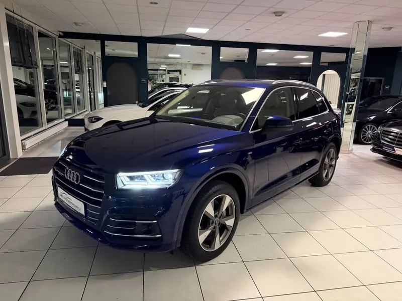 Audi Q5 55 TFSI e quattro – Foto 1 de 12