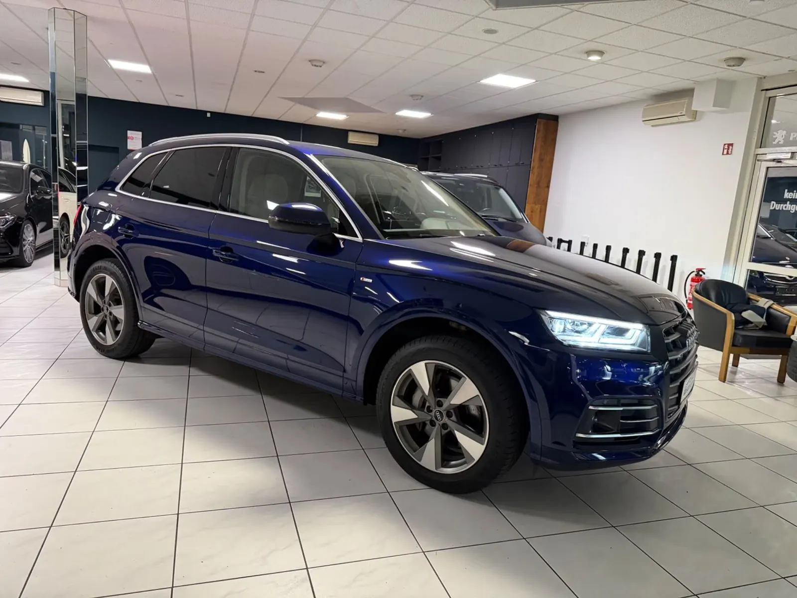 Audi Q5 55 TFSI e quattro S line · S tronic – Foto 2 de 12