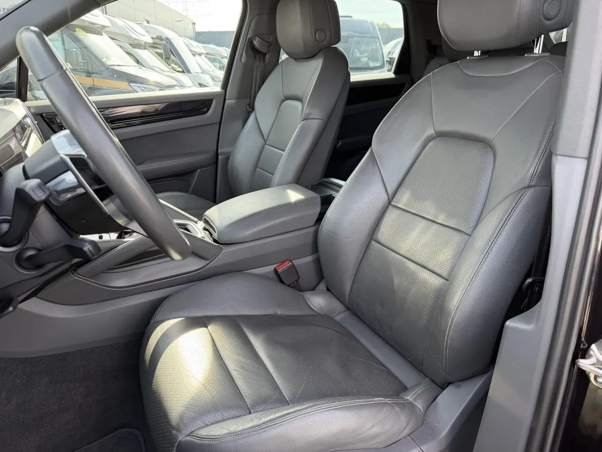 Porsche Cayenne 3.0 V6 Tiptronic S – Foto 6 de 13