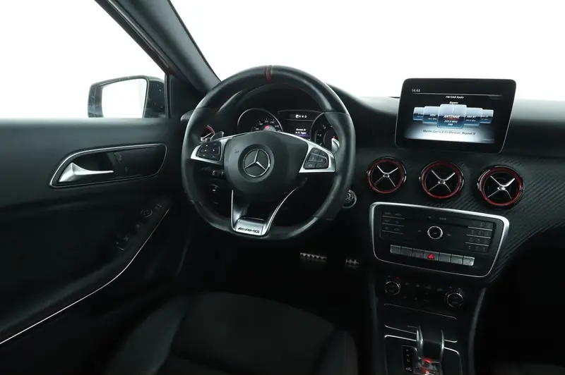 Mercedes-AMG A 45 4MATIC – Foto 12 de 13