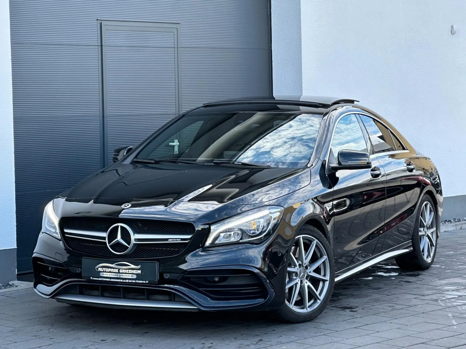 Mercedes-AMG CLA 45 4MATIC 2.0 SPEEDSHIFT DCT – Foto 1 de 10