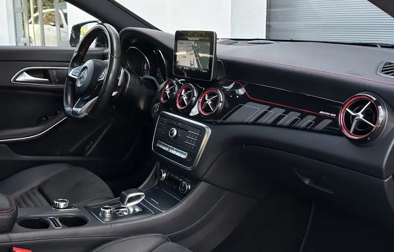 Mercedes-AMG CLA 45 4MATIC – Foto 5 de 10