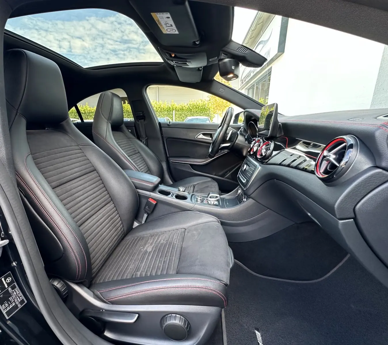 Mercedes-AMG CLA 45 4MATIC 2.0 SPEEDSHIFT DCT – Foto 7 de 10